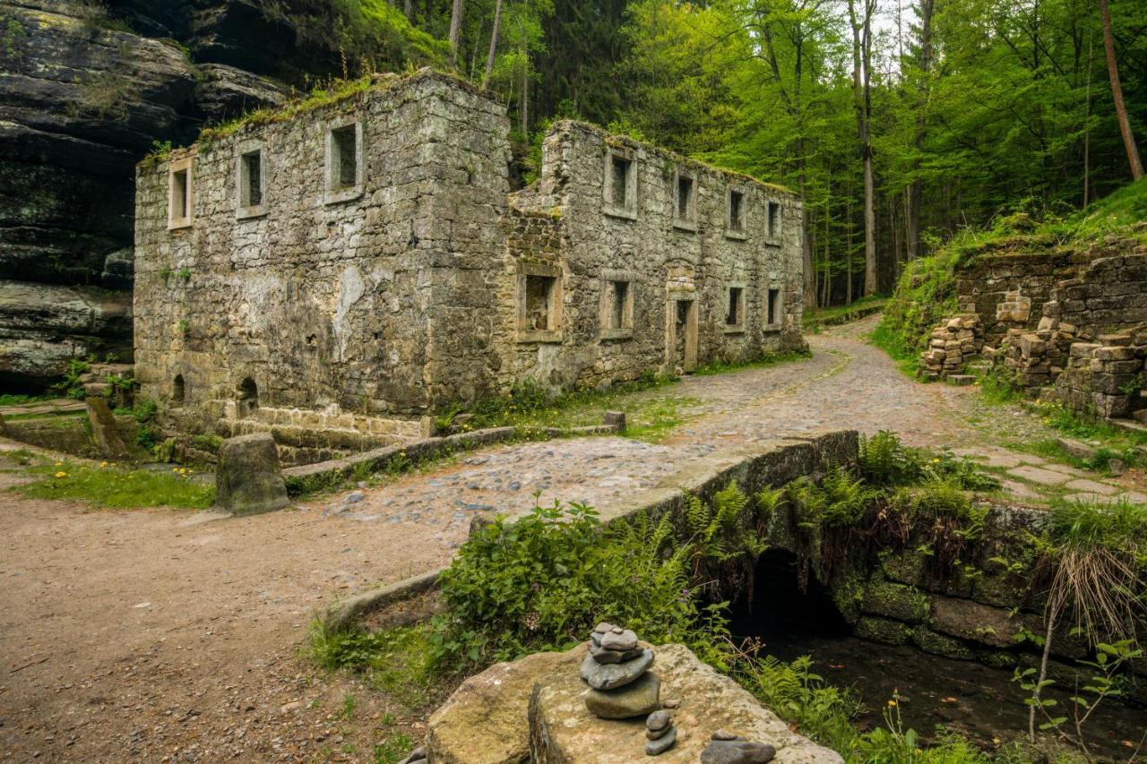 Penzion U Vyhlídky Chřibská Esterno foto