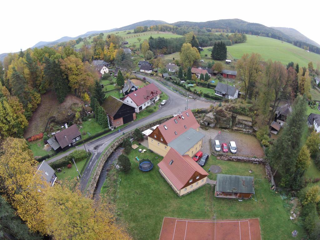 Penzion U Vyhlídky Chřibská Esterno foto
