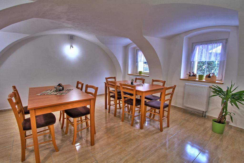 Penzion U Vyhlídky Chřibská Esterno foto